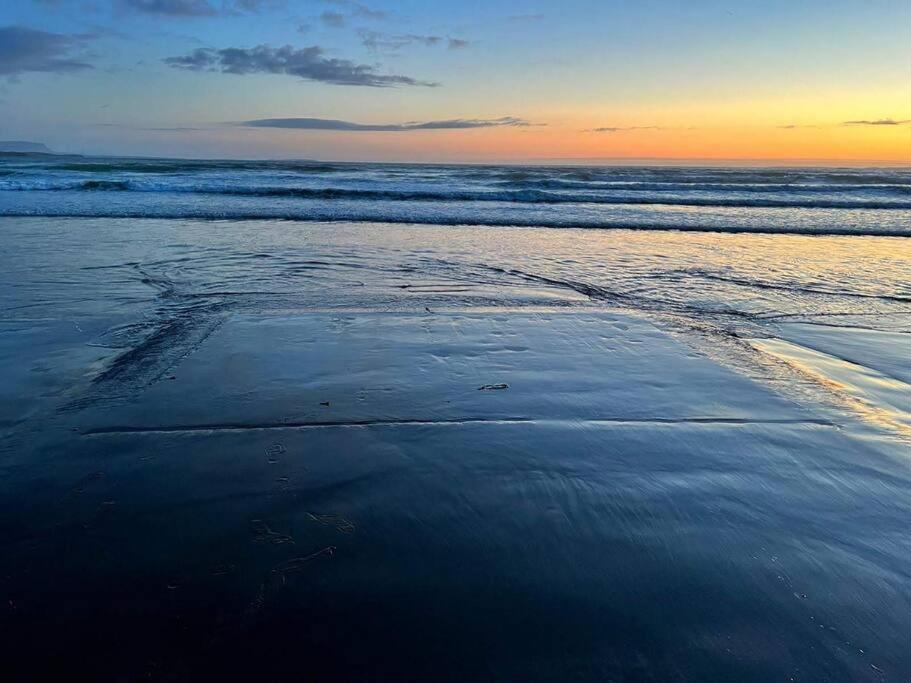 Beach House ドネゴール エクステリア 写真